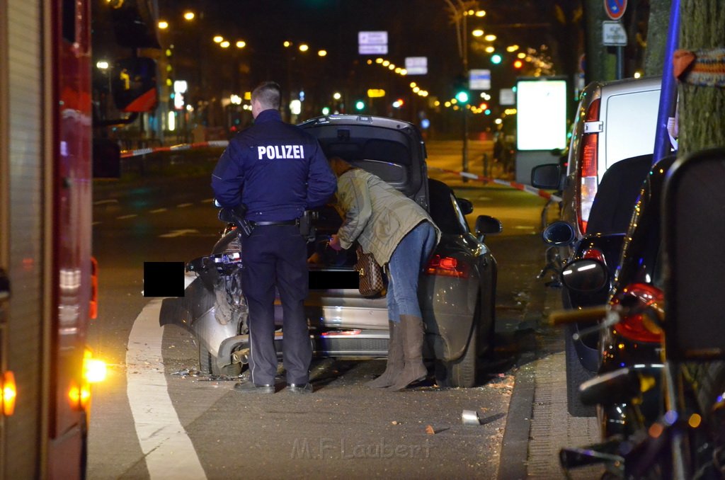 VU Krad gegen PKW Koeln Braunsfeld Aachenerstr P030.JPG - Miklos Laubert